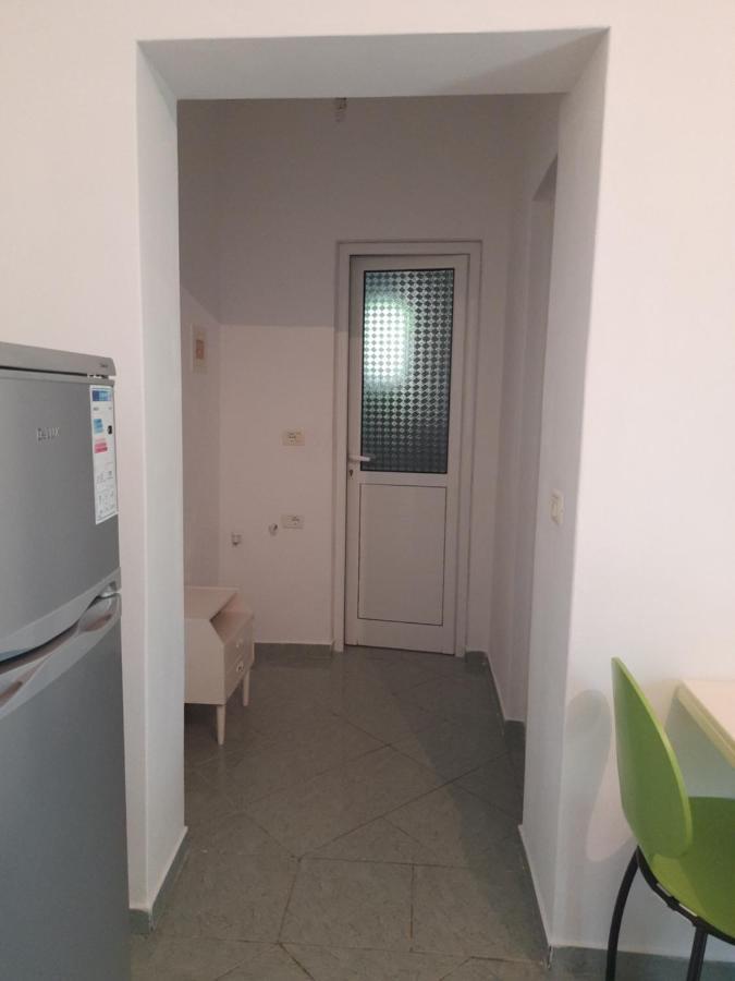 Hillside Apartments Borsh Luaran gambar