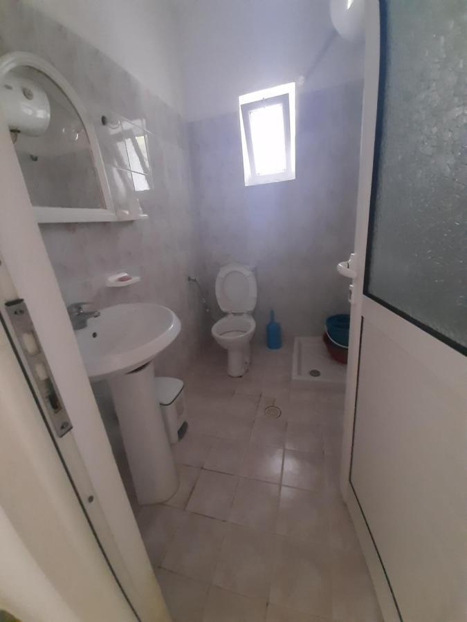 Hillside Apartments Borsh Luaran gambar
