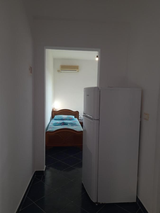 Hillside Apartments Borsh Luaran gambar